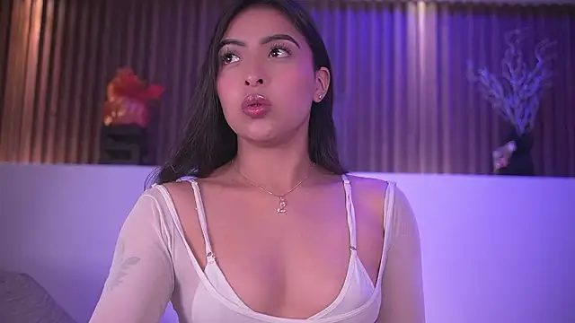 Snapshot of Camila_dupont chatting on 6, 2, 2026 Camila dupont online show from 6, 2, 2026