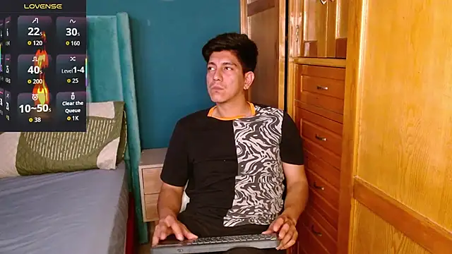 Noah-cock online show from 1, 12, 2025