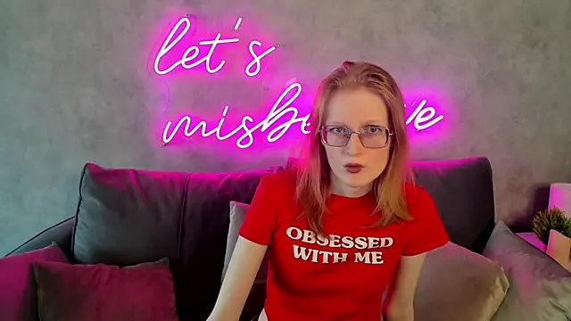 Snapshot of ElizabethHarpper chatting on 1, 2, 2025 ElizabethHarpper online show from 1, 2, 2025