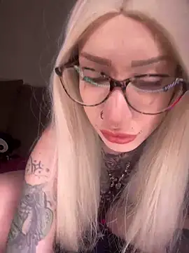 Bunny-xiel online show from 16, 2, 2025