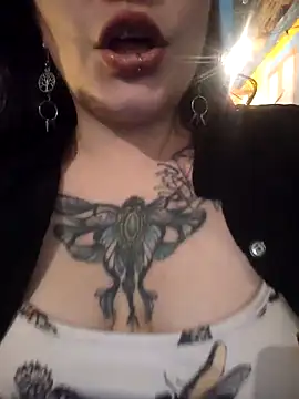 Snapshot of Miss_Amelie chatting on 6, 3, 2025 Miss Amelie online show from 6, 3, 2025