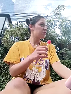 Danni shy online show from 27, 2, 2025