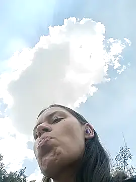 Danni shy online show from 1, 3, 2025