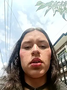 Snapshot of Danni_shy chatting on 22, 12, 2025 Danni shy online show from 22, 12, 2025