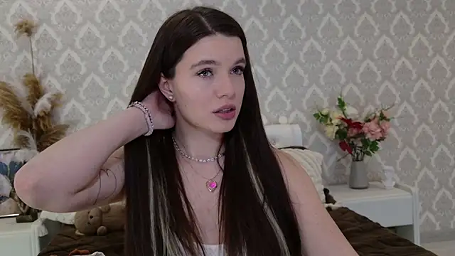 Nellie Medina online show from 20, 2, 2025