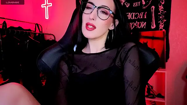 Miss Alice   online show from 26, 5, 2026