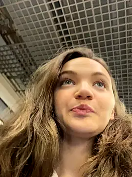 Snapshot of TheYourL chatting on 21, 12, 2025 TheYourL online show from 21, 12, 2025