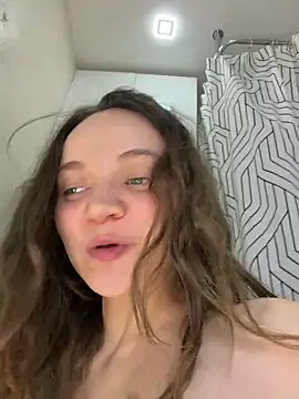 Snapshot of TheYourL chatting on 21, 2, 2026 TheYourL online show from 21, 2, 2026