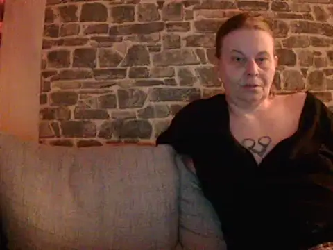 Sweet Phoenix online show from 13, 1, 2025