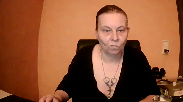 Sweet Phoenix online show from 15, 1, 2025