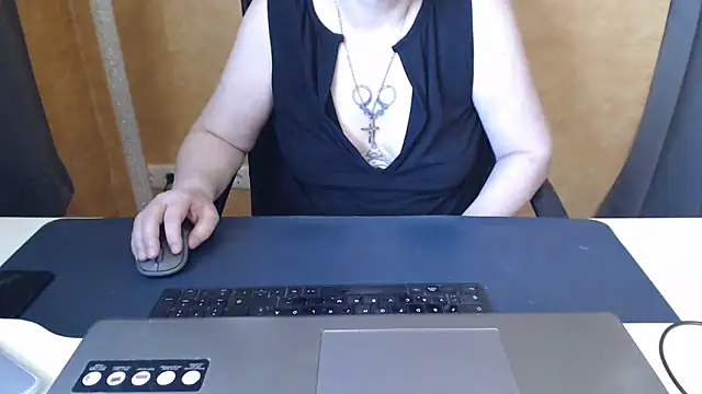Sweet Phoenix online show from 12, 5, 2026