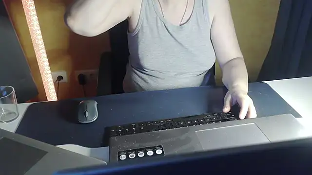 Sweet Phoenix online show from 25, 6, 2026