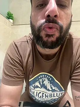 Snapshot of skyisthelimit12 chatting on 2, 1, 2025 skyisthelimit12 online show from 2, 1, 2025