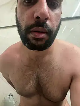 Snapshot of skyisthelimit12 chatting on 5, 1, 2025 skyisthelimit12 online show from 5, 1, 2025