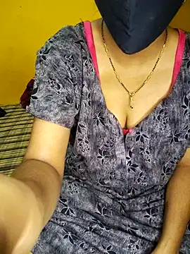 lovelygirl4567 online show from 6, 3, 2025