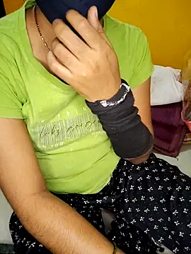 lovelygirl4567 online show from 20, 3, 2025