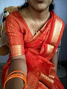 lovelygirl4567 online show from 18, 11, 2025