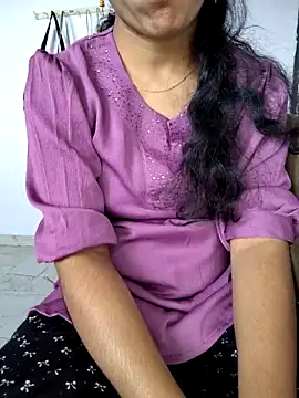 Snapshot of lovelygirl4567 chatting on 15, 12, 2025 lovelygirl4567 online show from 15, 12, 2025