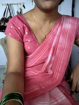 Snapshot of lovelygirl4567 chatting on 17, 12, 2025 lovelygirl4567 online show from 17, 12, 2025