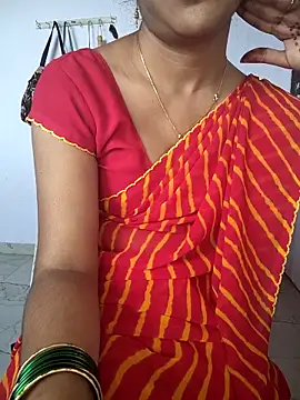 Snapshot of lovelygirl4567 chatting on 18, 12, 2025 lovelygirl4567 online show from 18, 12, 2025