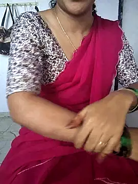 Snapshot of lovelygirl4567 chatting on 19, 12, 2025 lovelygirl4567 online show from 19, 12, 2025