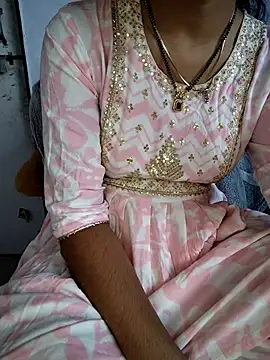 Snapshot of lovelygirl4567 chatting on 9, 1, 2026 lovelygirl4567 online show from 9, 1, 2026