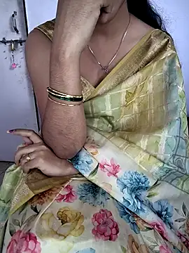 Snapshot of lovelygirl4567 chatting on 3, 2, 2026 lovelygirl4567 online show from 3, 2, 2026