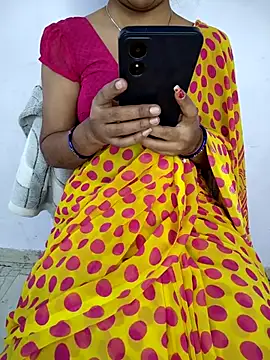 Snapshot of lovelygirl4567 chatting on 26, 2, 2026 lovelygirl4567 online show from 26, 2, 2026