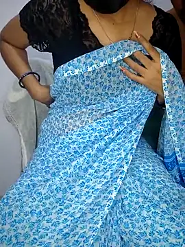 Snapshot of lovelygirl4567 chatting on 1, 3, 2026 lovelygirl4567 online show from 1, 3, 2026