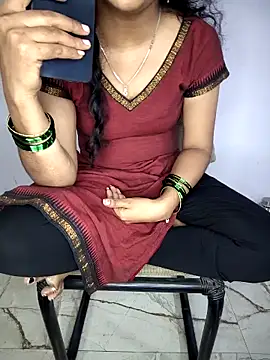 lovelygirl4567 online show from 2, 4, 2026