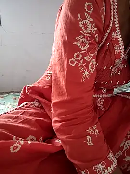 Snapshot of lovelygirl4567 chatting on 30, 4, 2026 lovelygirl4567 online show from 30, 4, 2026