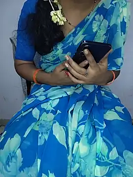 Snapshot of lovelygirl4567 chatting on 11, 6, 2026 lovelygirl4567 online show from 11, 6, 2026