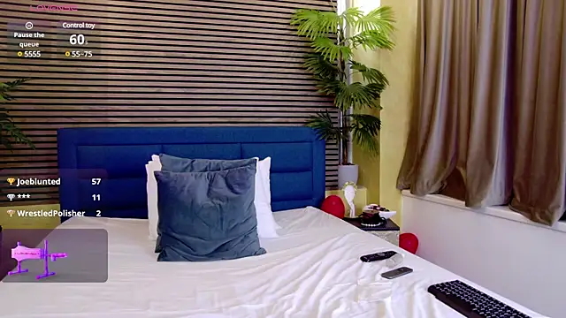 SamaraSinn online show from 6, 3, 2025