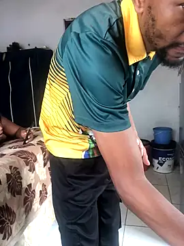 Snapshot of MKbesxxx chatting on 4, 11, 2025 MKbesxxx online show from 4, 11, 2025