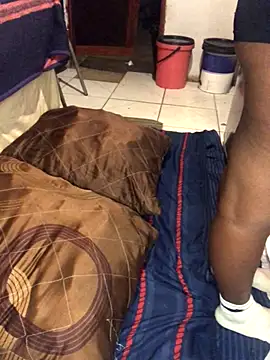 Snapshot of MKbesxxx chatting on 26, 11, 2025 MKbesxxx online show from 26, 11, 2025