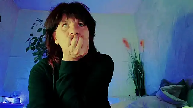 Snapshot of roxyyyrose chatting on 14, 11, 2025 roxyyyrose online show from 14, 11, 2025