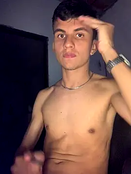 Snapshot of gabrielzinnnn085 chatting on 26, 10, 2025 gabrielzinnnn085 online show from 26, 10, 2025