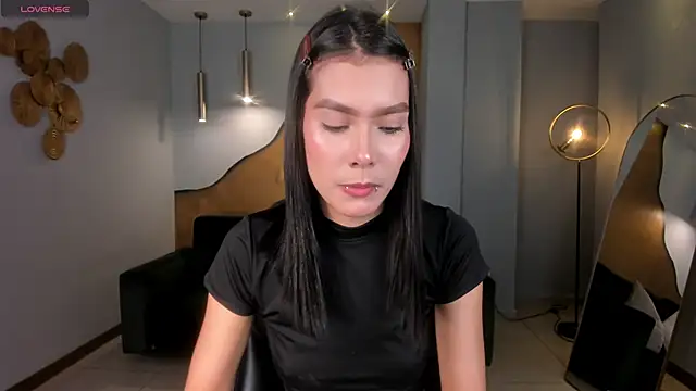 Snapshot of NiaSalvatore chatting on 6, 2, 2026 NiaSalvatore online show from 6, 2, 2026