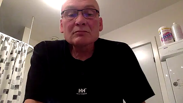 Snapshot of Parleg2 chatting on 26, 7, 2026 Parleg2 online show from 26, 7, 2026