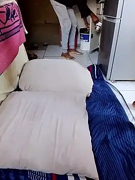 KMbesxxx online show from 6, 1, 2026