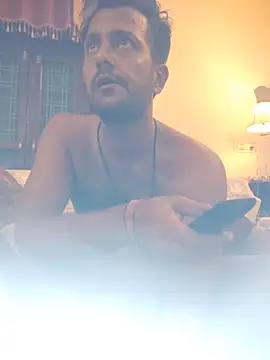 MAGNETICDADDY8 online show from 1, 11, 2025