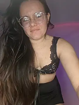 Snapshot of camillebr chatting on 2, 8, 2026 camillebr online show from 2, 8, 2026
