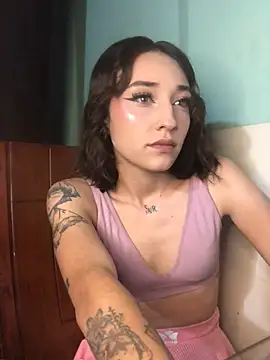 Snapshot of NickiYoung chatting on 20, 1, 2025 NickiYoung online show from 20, 1, 2025