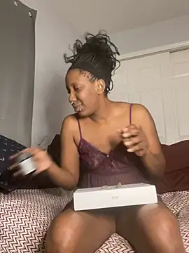 Yoshibaby2670 online show from 28, 2, 2025