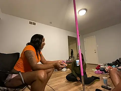 Yoshibaby2670 online show from 23, 3, 2025