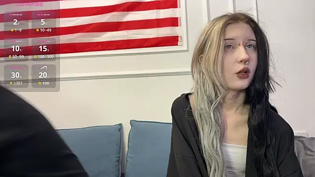 Snapshot of VeryRare_TwinS chatting on 14, 2, 2026 VeryRare TwinS online show from 14, 2, 2026