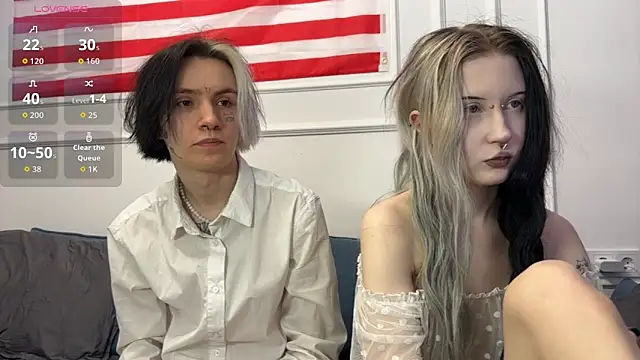 Snapshot of VeryRare_TwinS chatting on 17, 2, 2026 VeryRare TwinS online show from 17, 2, 2026