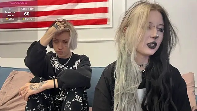 Snapshot of VeryRare_TwinS chatting on 22, 2, 2026 VeryRare TwinS online show from 22, 2, 2026