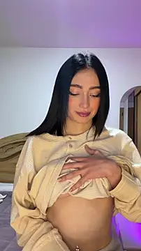 Snapshot of Maddy_Jones chatting on 28, 2, 2026 Maddy Jones online show from 28, 2, 2026