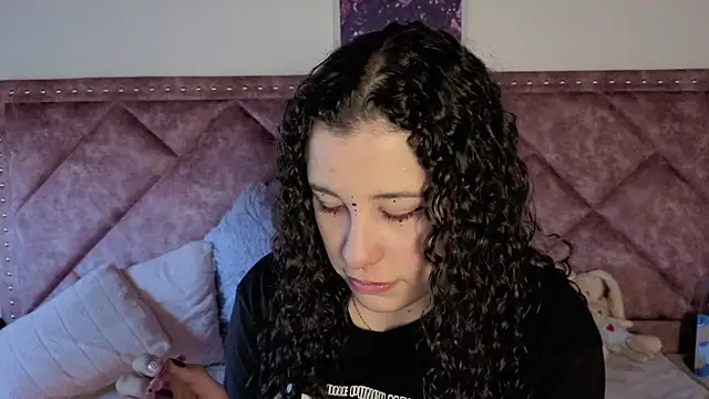 Charlotte  Miller online show from 9, 9, 2025